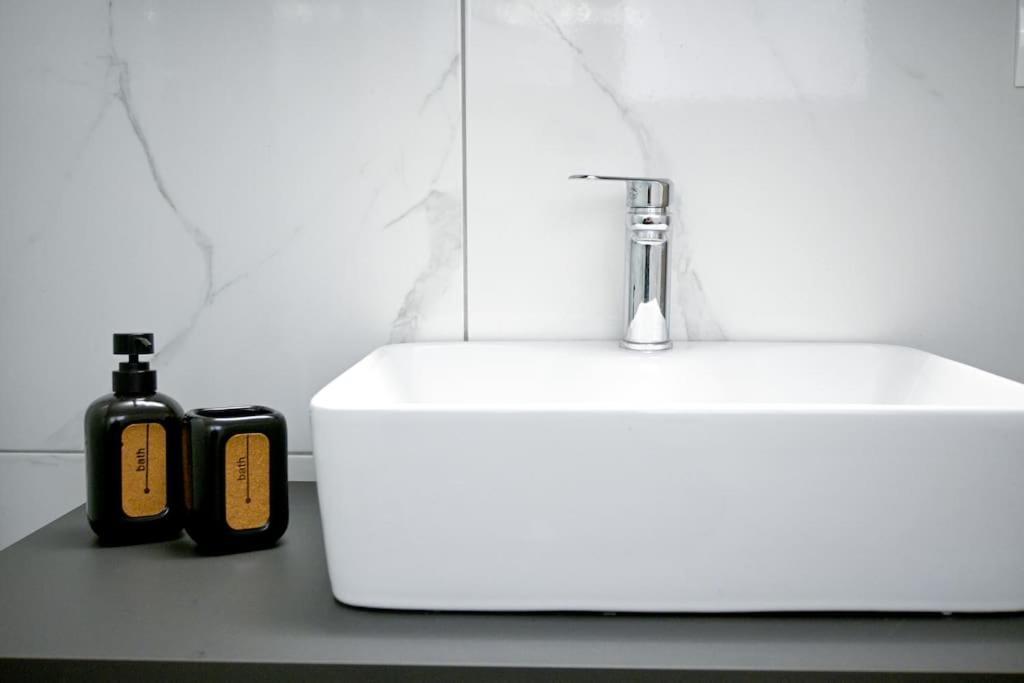 Marie'S Luxury City Center Apartment Candia Esterno foto